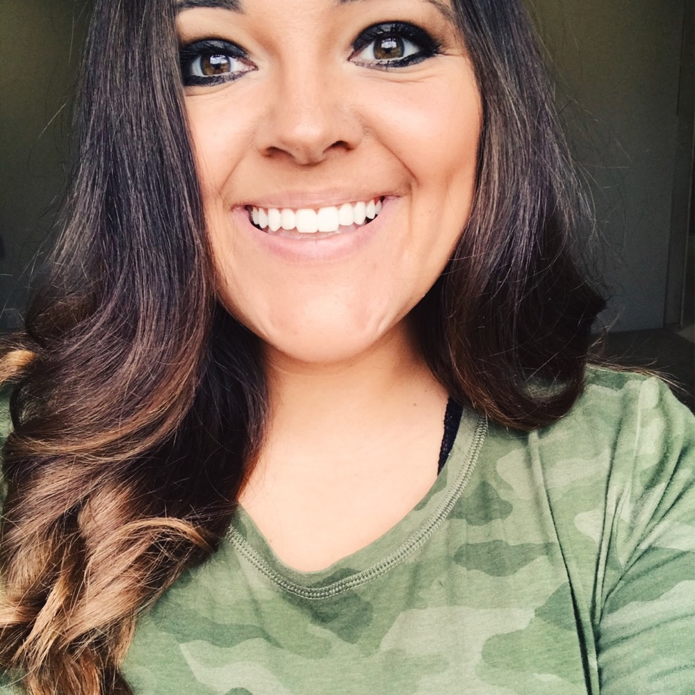 Meet your Posher, Stephanie
